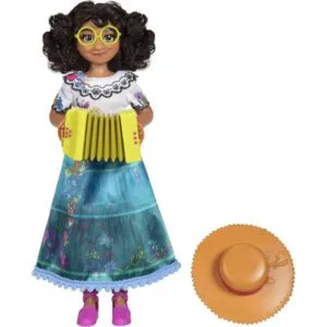 Mirabel cantante con acordeon y sombrero